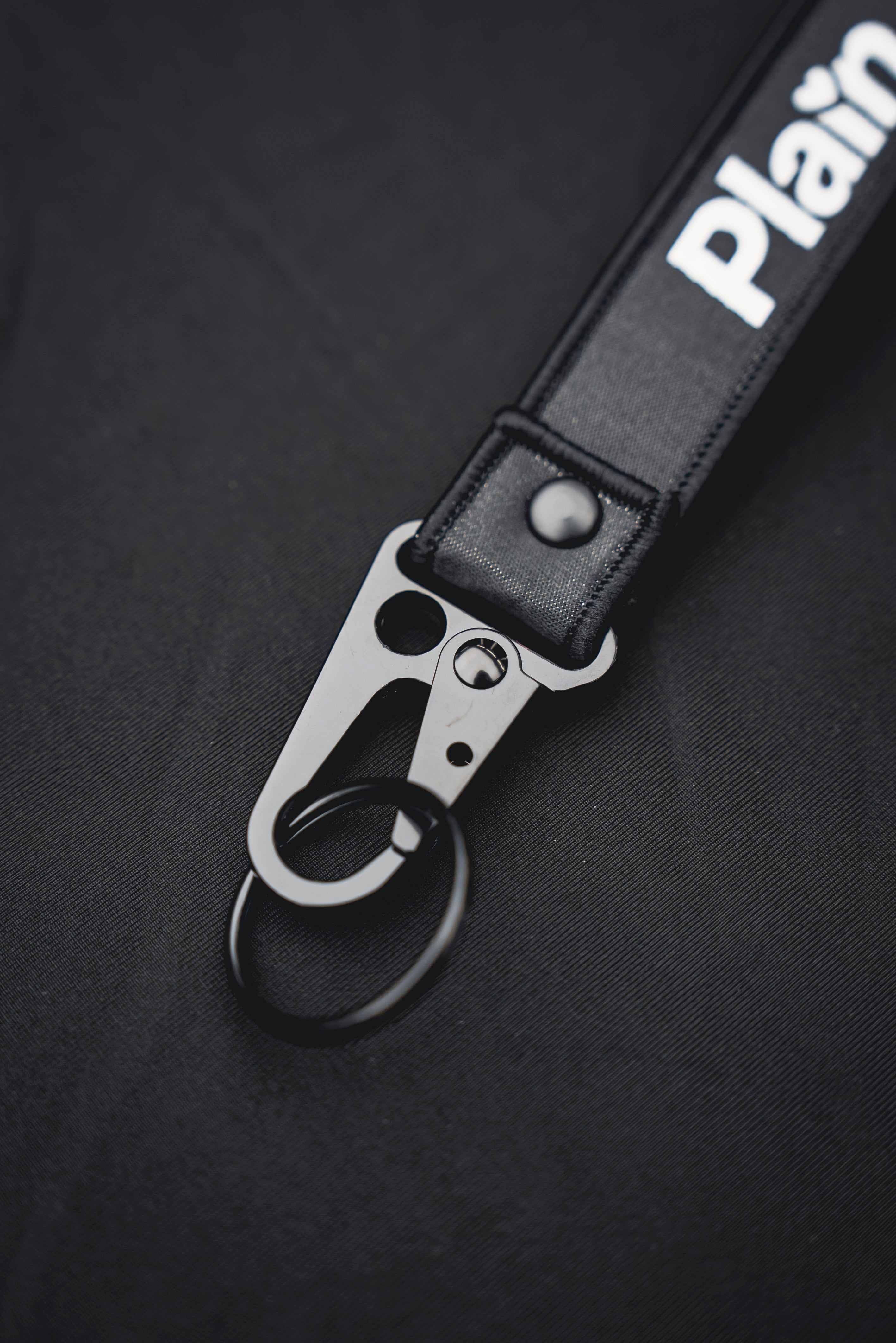 “The Plain Tag" - Jet Tag Keychain